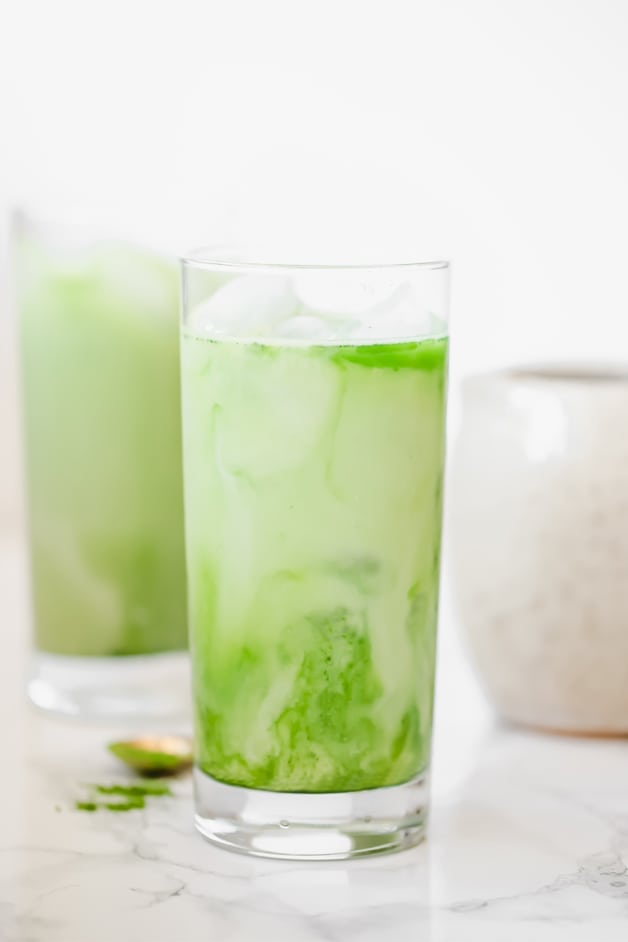 https://unboundwellness.com/wp-content/uploads/2018/04/iced_matcha_.jpg