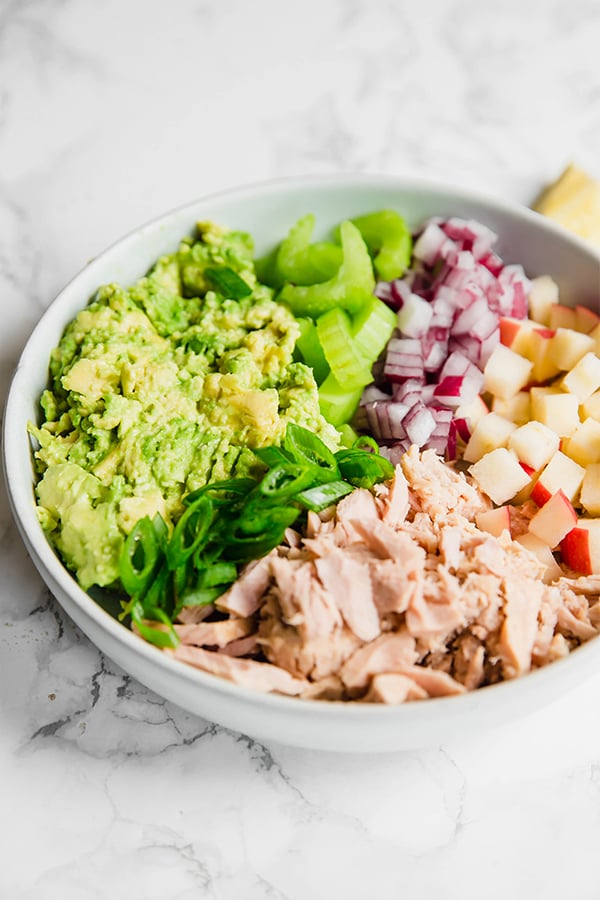 https://unboundwellness.com/wp-content/uploads/2019/03/tuna_salad_2.jpg