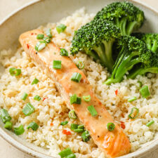 Healthy Bang Bang Salmon – Goodness Avenue