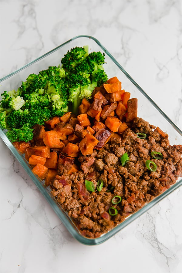 sloppy joe meal prep bowls in glass meal prep container