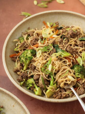Ground beef ramen stir fry in a large bowl.