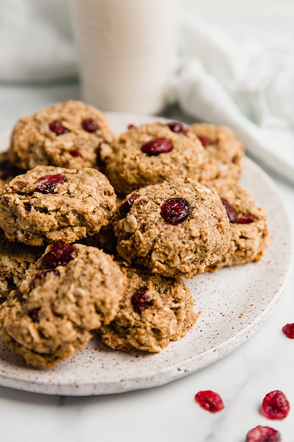 oatmeal cranberry cookies on plate
