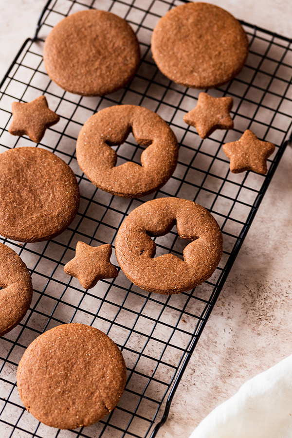Fresh baked gingerbread cookies.