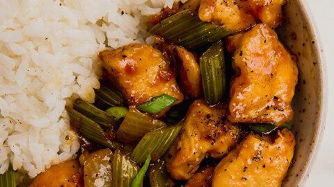 The Black Farmer Corn Fed Free Range Chicken Thighs | Ocado