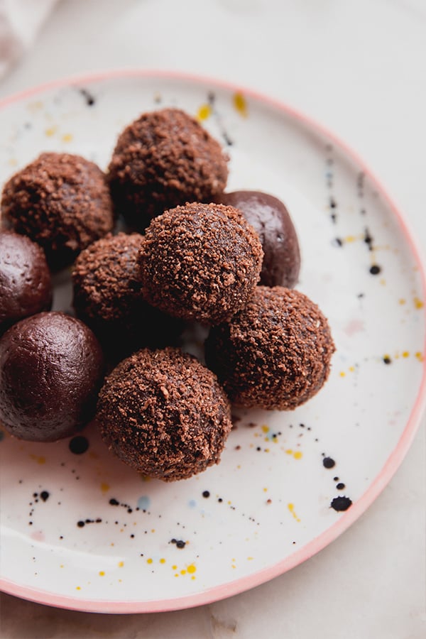A plate of thin mint truffles ready to be enjoyed.