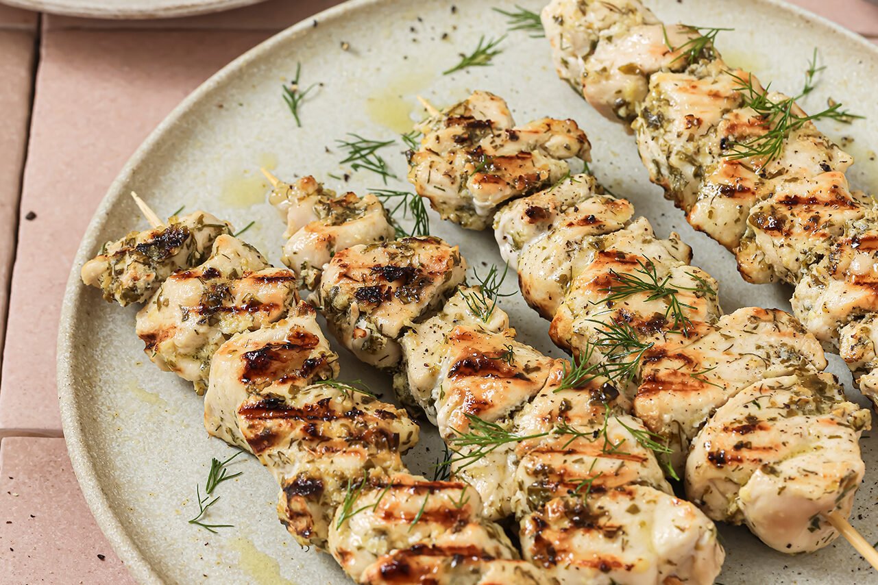 Chicken souvlaki cooked on a plate. 