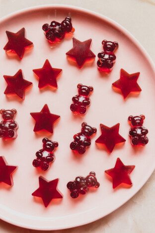 CBD Gummies and Wellness: A Holistic Approach